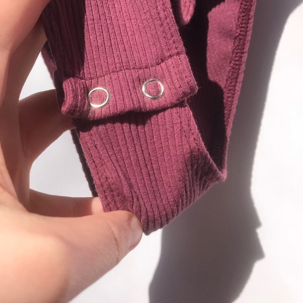 Pink Ribbed V-Neck Body Suit - Picture 2 of 3